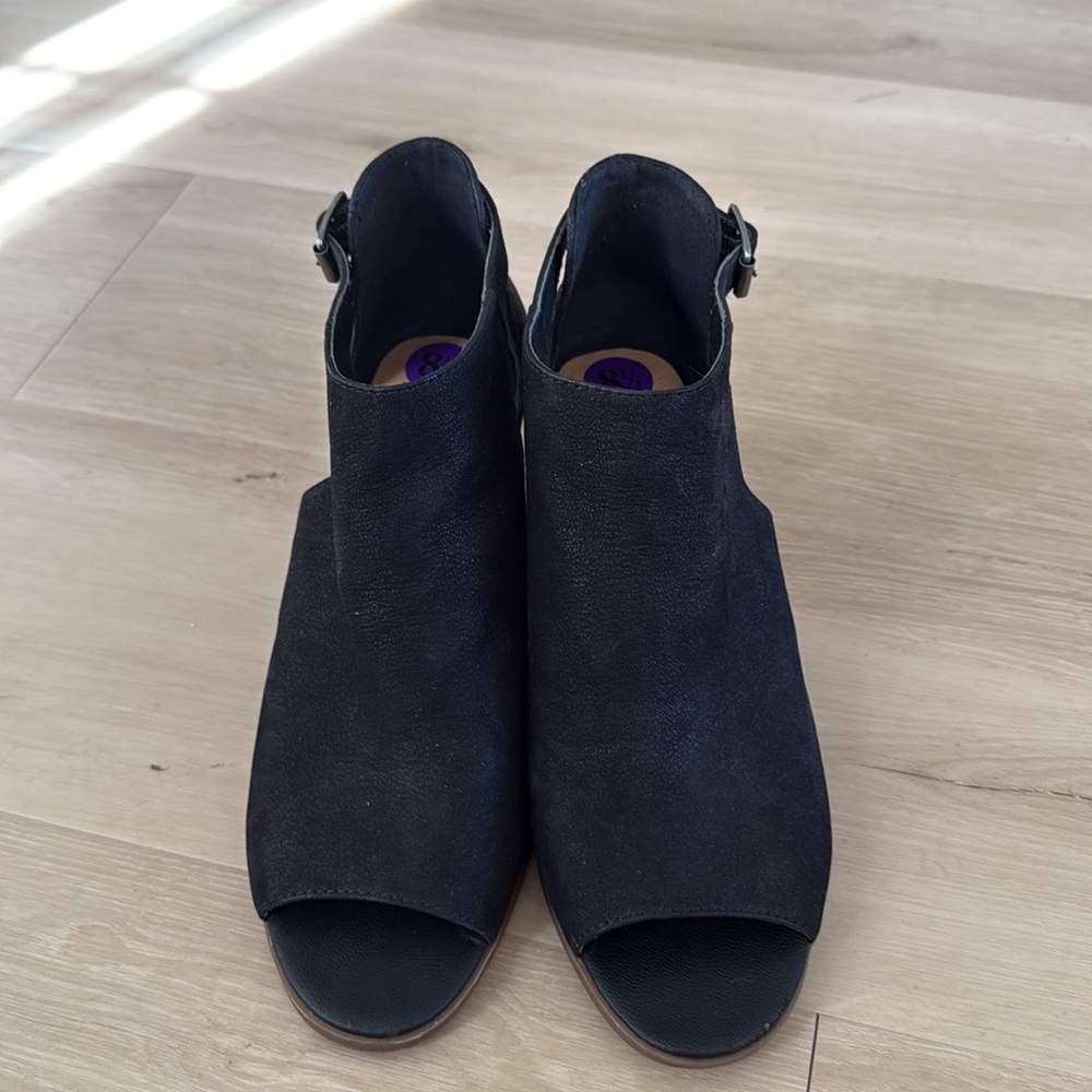 Elegant Black Women's Peep-Toe Shoes** Lucky Brand Size 8 1/2 - Picture 2 of 7